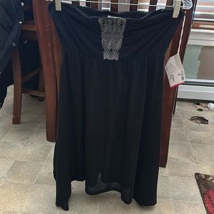 Bathing suit cover up.  Brand new, never worn. sz XL but it looks like medium.